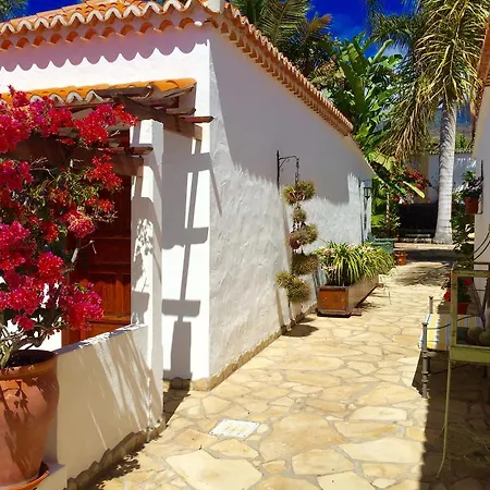 Villamar Paradise Garden Apartment
