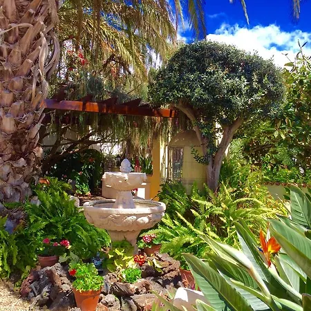 Villamar Paradise Garden Apartment