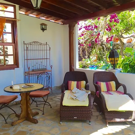 Villamar Paradise Garden Apartment *